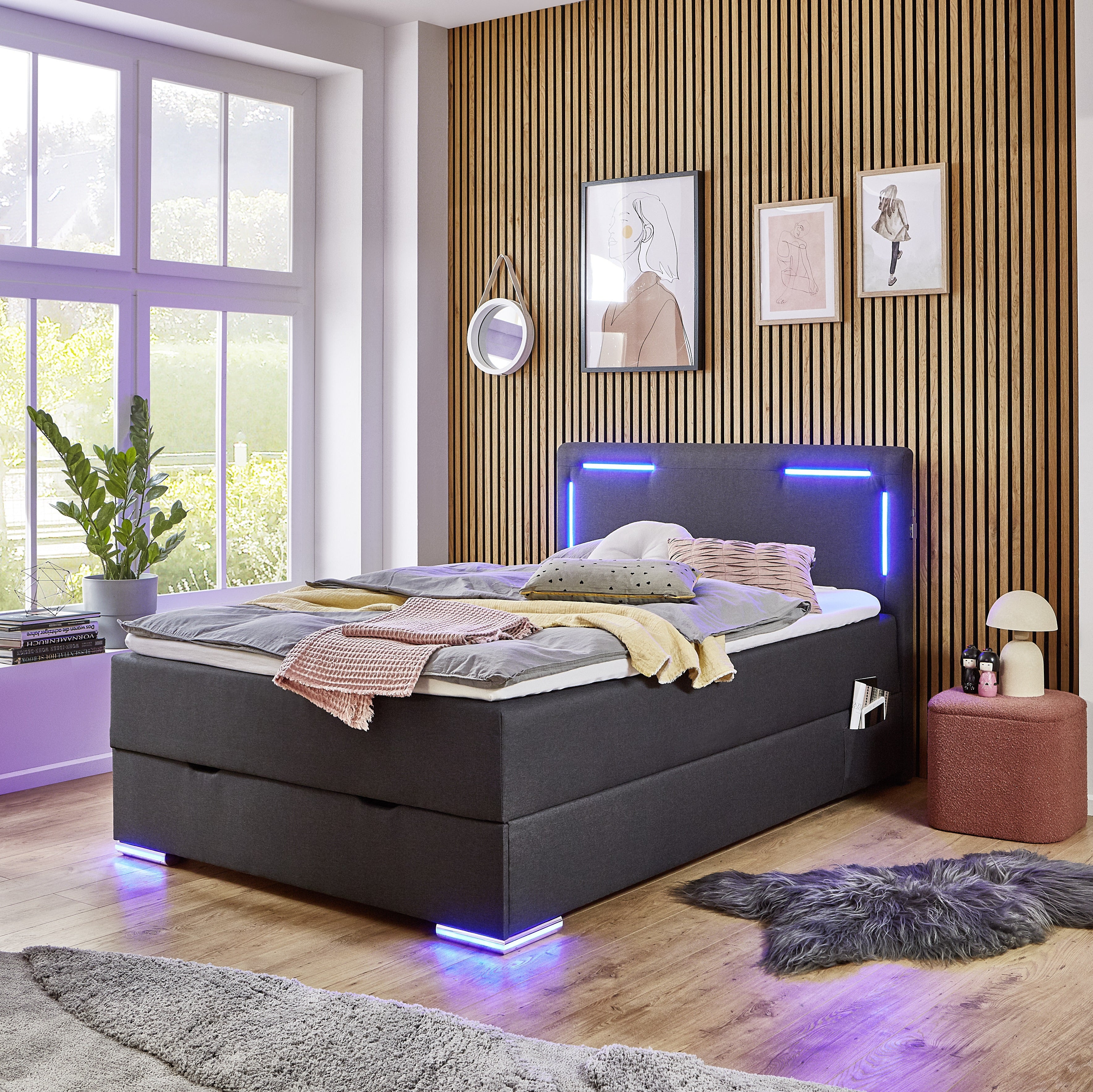 Boxspringbett mit LED-Beleuchtung 140x200cm