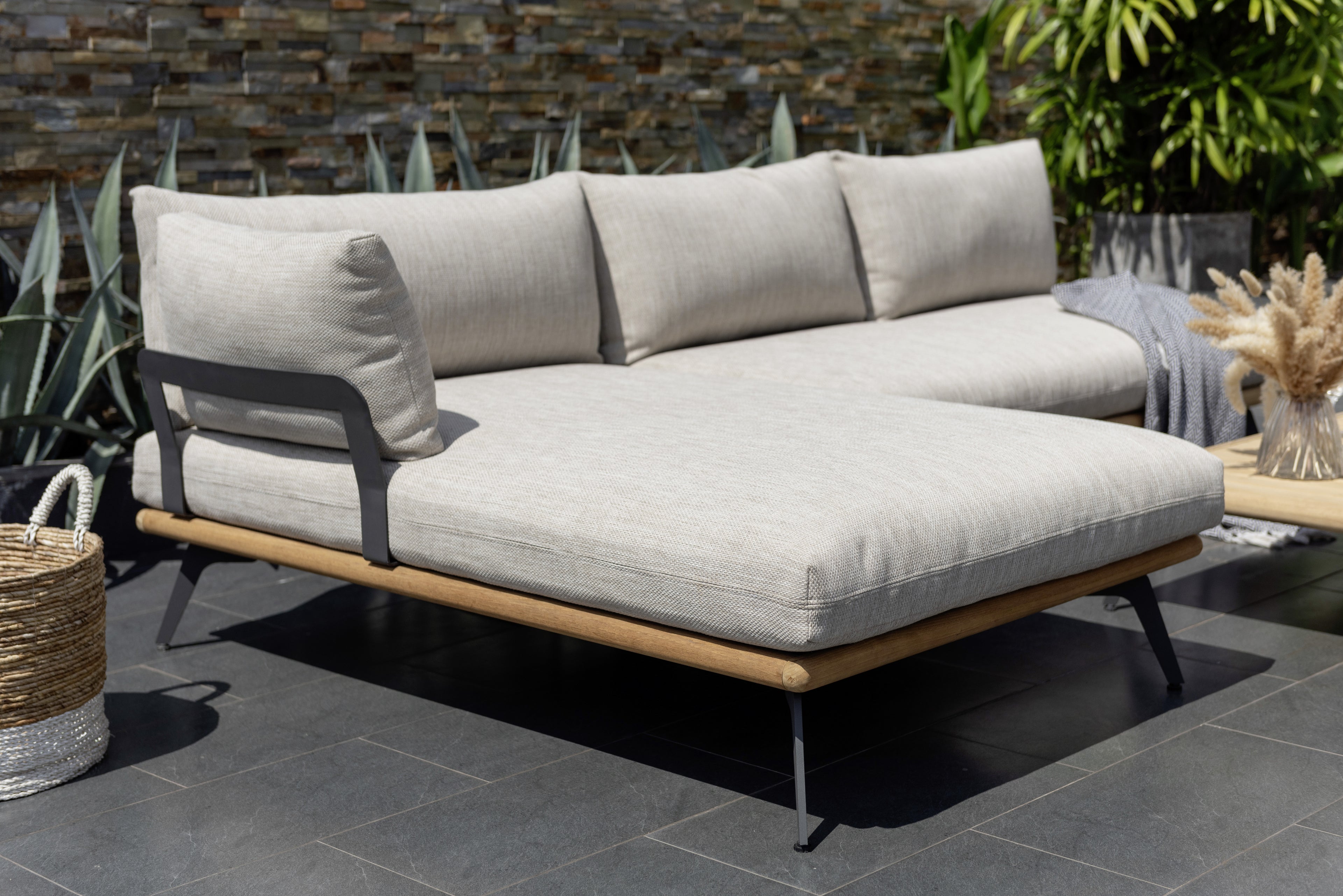 Loungegarnitur mit Tisch